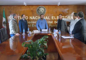 INE lleva a cabo rotación de personal en Zacapoaxtla y Teziutlán