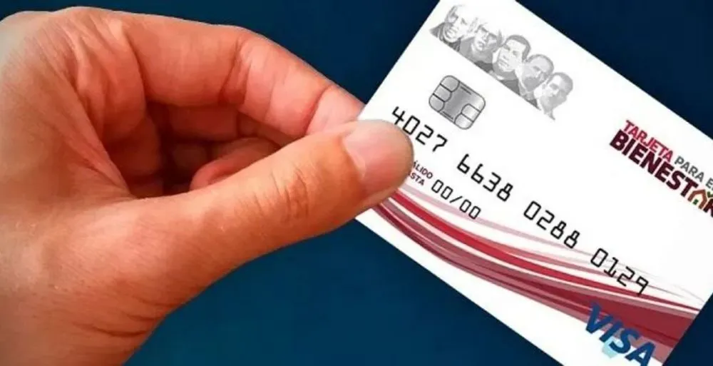 Defraudadora roba tarjetas y claves de Bienestar a abuelitos en Veracruz