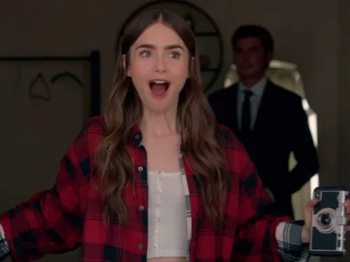 Confirman segunda temporada de la exitosa Emily in Paris