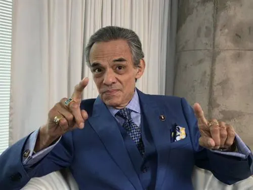 Video: José José, de “El triste” al “Príncipe de la canción”,  celebrará 70 años