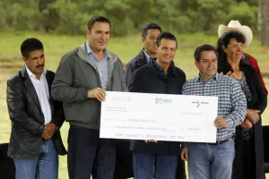 EPN y Moreno Valle dan inicio a Campaña Nacional de Reforestación 2014