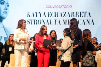Concluye curso de verano de habilidades STEM de Economía con la primera astronauta mexicana