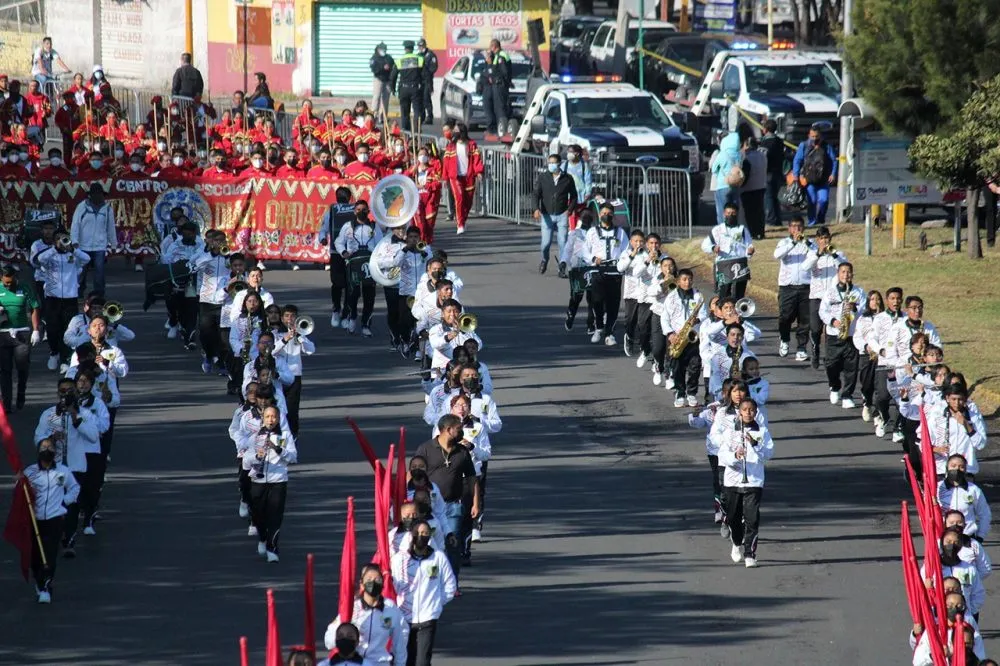 Pase De Revista Desfile 5 De Mayo