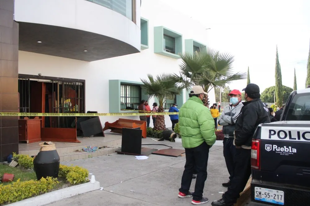 Causan desmanes y roban en sindicato del Ayuntamiento