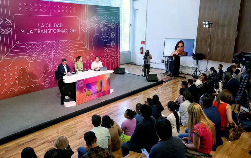 claudia-sheinbaum-foro-la-ciudad-y-la-transformacion