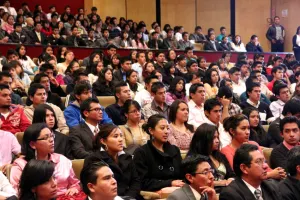 Pese a oposición, alumnos UlEPA asisten a congreso en la UATx