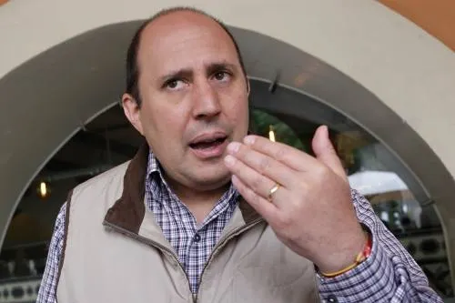 Bajan a Hector Alonso de la candidatura a diputado federal y en su lugar irá Fernando Manzanilla