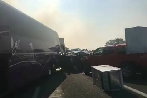 Suman seis muertos por carambola en libramiento Cardel-Veracruz