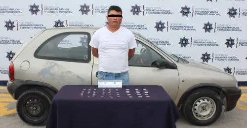 Detiene Policía Municipal de Puebla a probable narcomenudista