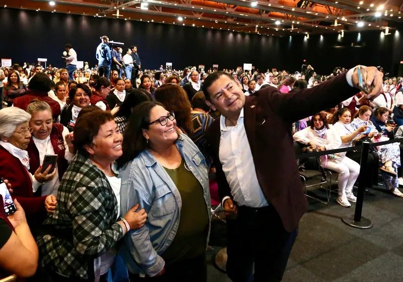 gob-pue-mujeres-tejedoras-de-la-patria