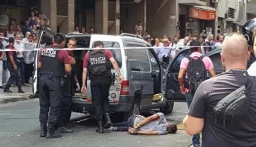 Tiroteo en el centro de Buenos Aires deja al menos tres heridos