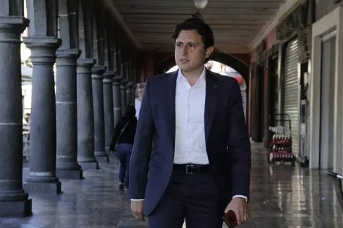 Espinosa Torres aseguró que la decisión de permanecer en Morena es de grupo y no personal