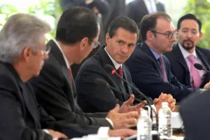 Peña Nieto evoluciona favorablemente tras intervención quirúrgica