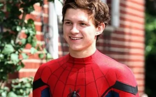 Spiderman no puede contra el villano Covid-19 y posponen secuelas