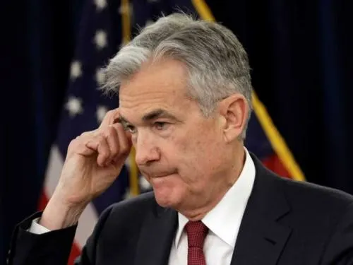 Evalúa Trump despedir al presidente de la Fed, el banco central de EU