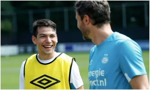 El PSV celebra el regreso de Hirving Lozano