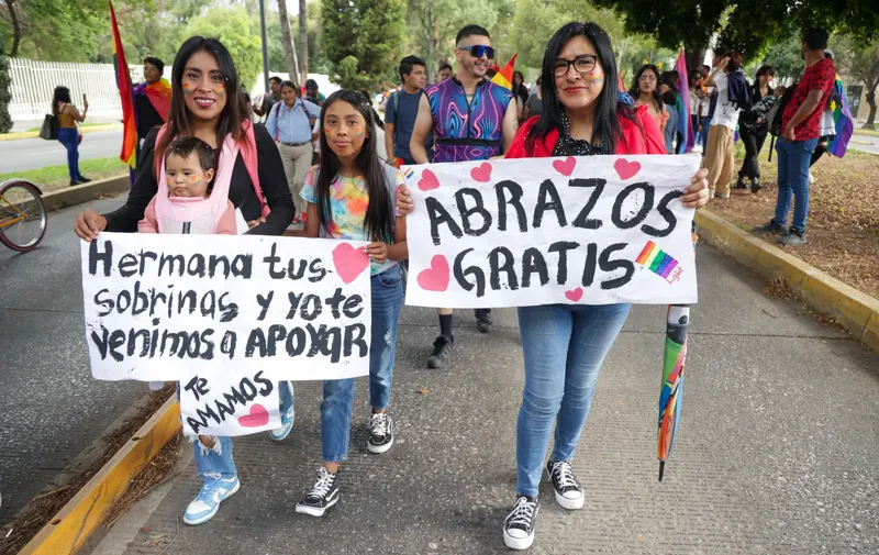 Marcha del orgullo LGBT+ en Puebla 2024: celebración multicolor y llamado a la igualdad