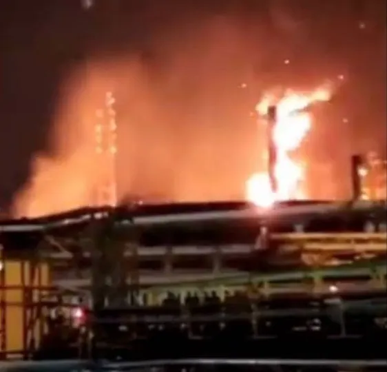Explosión refinería