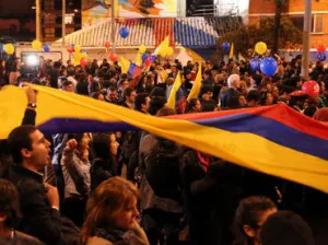Juan Manuel Santos y las FARC entregan la ‘llave del futuro’