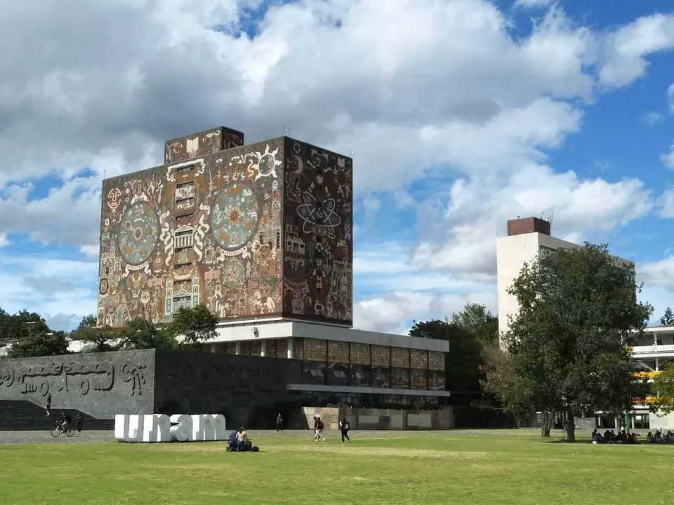 UNAM
