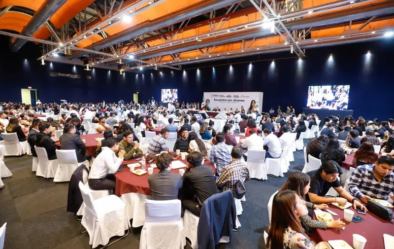 armenta-encuentro-con-jovenes