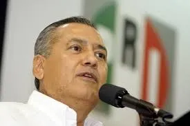 Beltrones impone pacto de ‘Unidad en el PRI’
