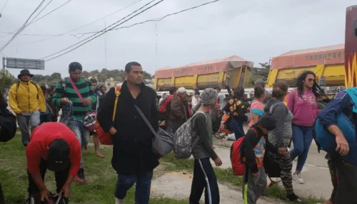 Migrantes buscan apoyo por razones humanitarias
