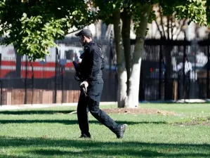Blindan la Casa Blanca; hombre armado recorría la propiedad
