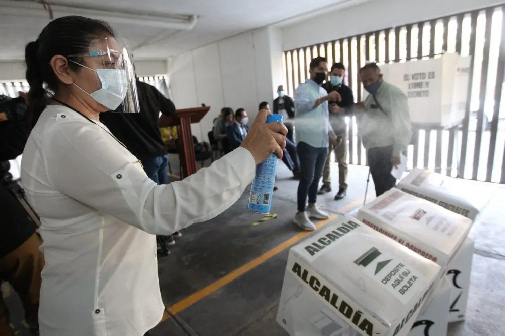 Votar en pandemia: rostros parcialmente cubiertos podrían causar conflictos en casillas