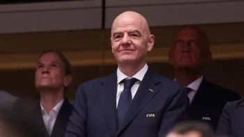 Infantino convoca reunión de emergencia en Rabat tras crisis por fallido plan comercial del Mundial