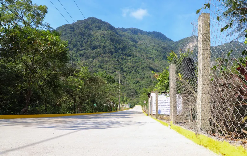Céspedes Peregrina inaugura proyectos viales para mejorar la movilidad en la Sierra Norte de Puebla