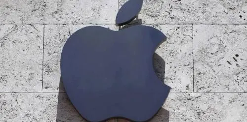 Apple enfrenta demandas por hacer lentos sus iPhone viejos