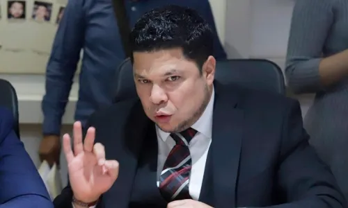 Propone nueva Ley de Amnistía para liberar presos políticos