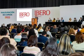 La Ibero Puebla arranca ciclo escolar con llamado a la incidencia social