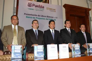 Eduardo Rivera presenta Banco de Proyectos y Libros Blancos Municipales