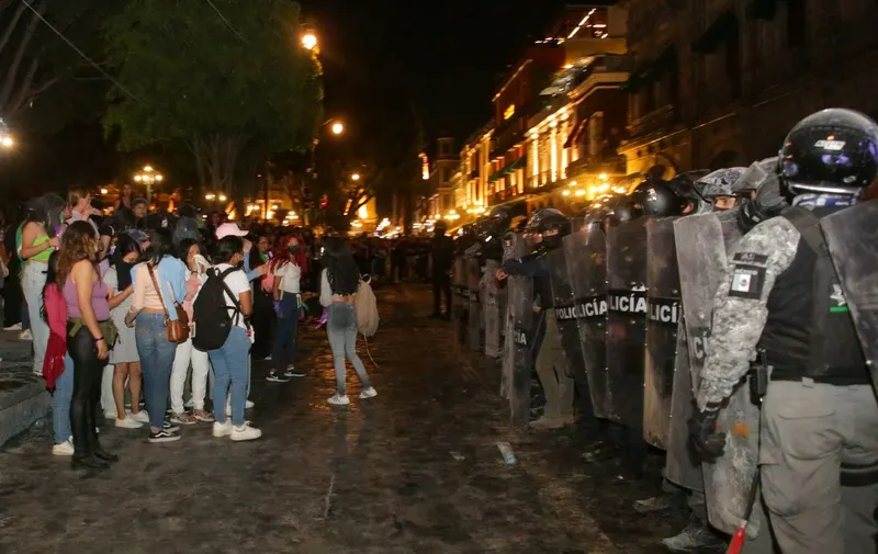 8m-marcha-palacio-municipal-pue