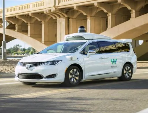 Google ya puso en marcha Waymo One, su servicio de taxis autónomos