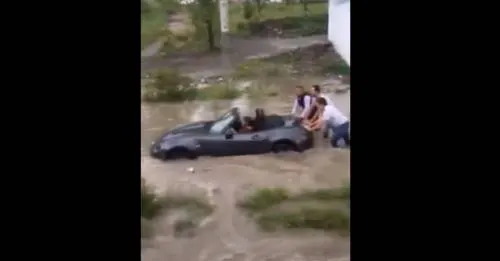 Tormenta provoca caos en la Vía Atlixcáyotl