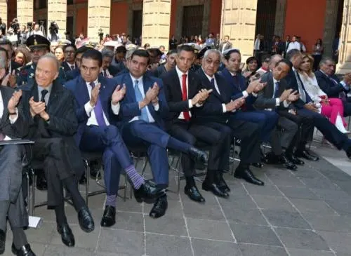 Acompaña Pacheco Pulido al Presidente de México en informe por 100 días de Gobierno
