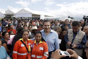 Burócratas borraron imagen de RMV de mural por su petición