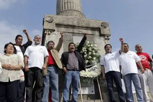 Sin incidentes se registra marcha de más de 30 organizaciones sociales