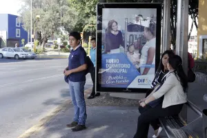 Reubicarán paraderos para fluidez peatonal