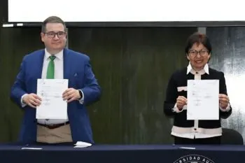 Encabeza la rectora Lilia Cedillo firma de convenio de la BUAP con la empresa Schaeffler