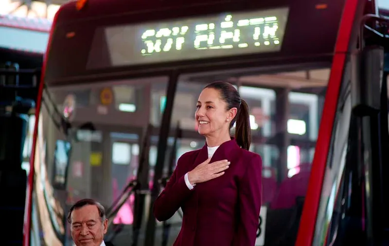claudia-sheinbaum-metrobuses-electricos