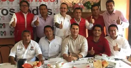 Priistas presentan a Lorenzo Suárez como candidato a la alcaldía de Izúcar de Matamoros