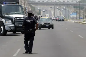 Explota camioneta en la ciudad de Puebla
