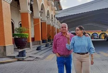 Guadalupe Vargas, alcaldesa de Xicotepec, comparte foto con Ardelio Vargas