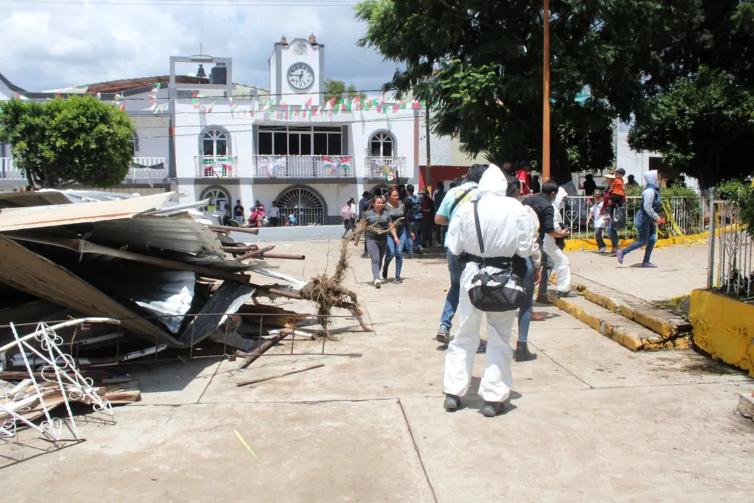 Desplome tanque elevado de agua