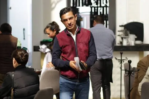 PRD no va con el PAN a la gubernatura, pero podría ir en candidaturas comunes en municipios