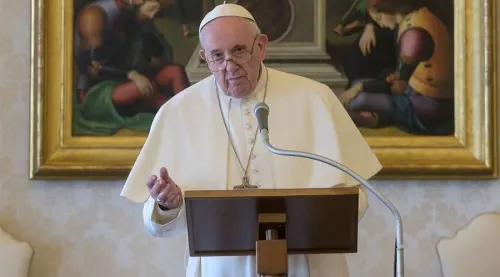 Papa Francisco invita a cristianos a pedir a Jesús el “agua viva”
